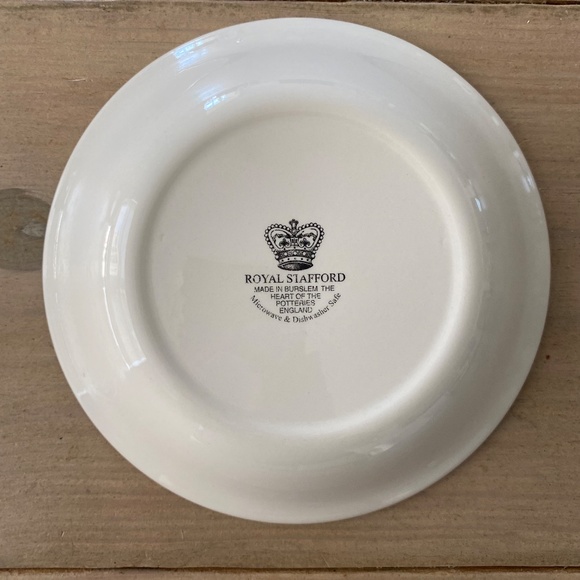 Royal Stafford ASIATIC PHEASANT Black Coupe Cereal Bowl - Picture 3 of 4